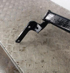 Attelage (boule de remorquage) PEUGEOT 208 1