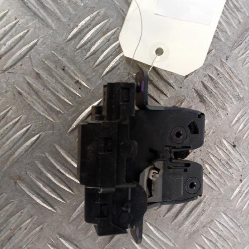 Serrure de hayon RENAULT LAGUNA 2 Serrure de hayon RENAULT LAGUNA 2