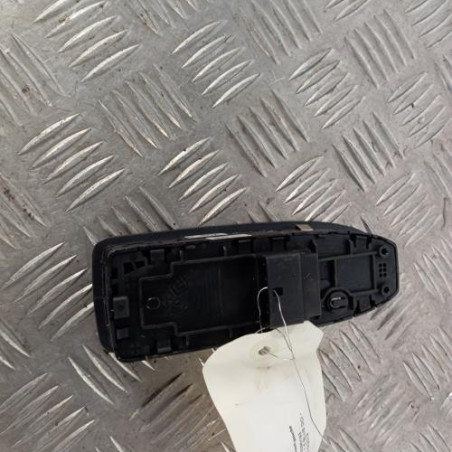 Interrupteur de leve vitre avant gauche RENAULT CLIO 5