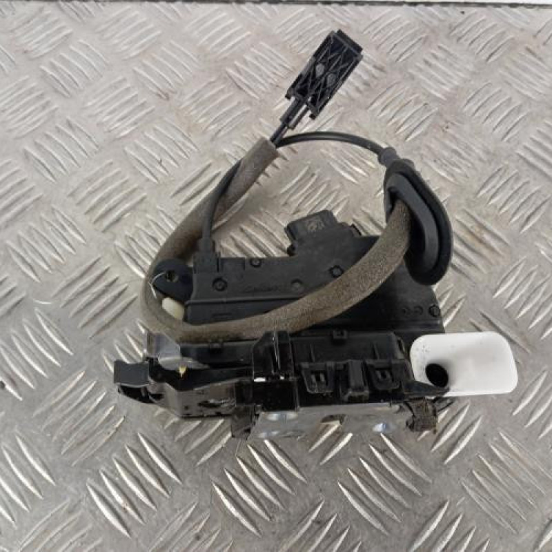 Serrure avant gauche RENAULT CLIO 5 Serrure avant gauche RENAULT CLIO 5