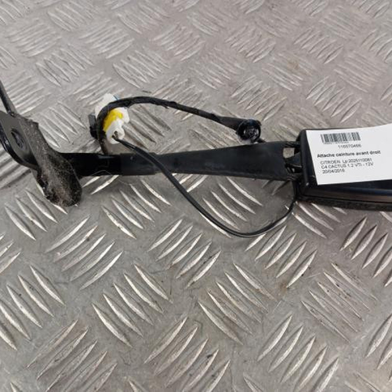 Attache ceinture avant droit CITROEN C4 CACTUS