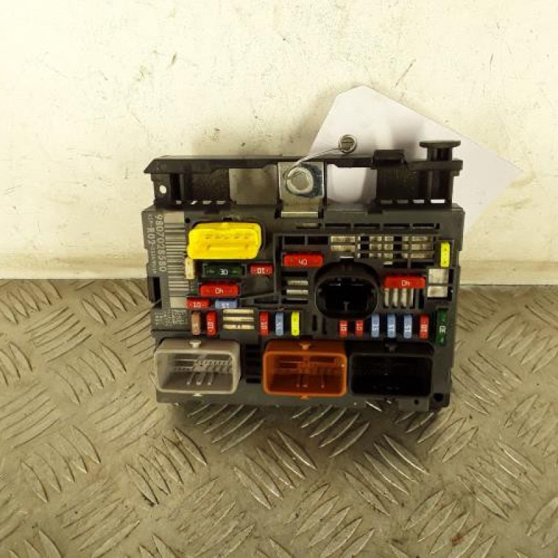 Boitier servitude moteur (BSM) PEUGEOT 3008 1