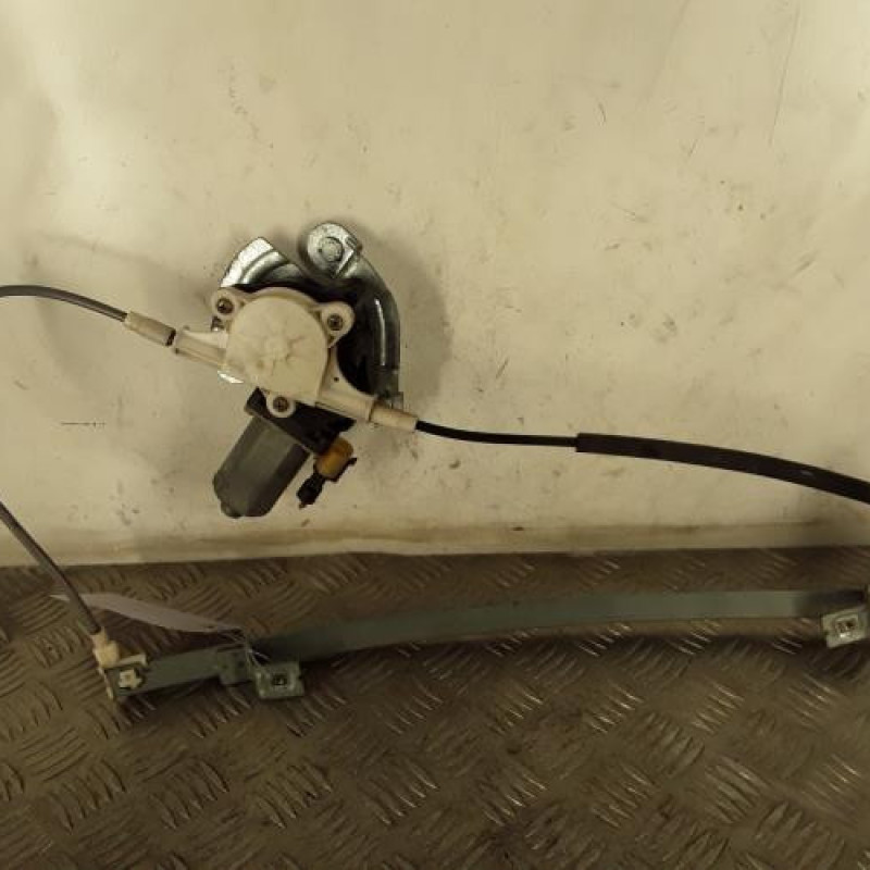 Leve vitre electrique avant droit RENAULT MEGANE 2