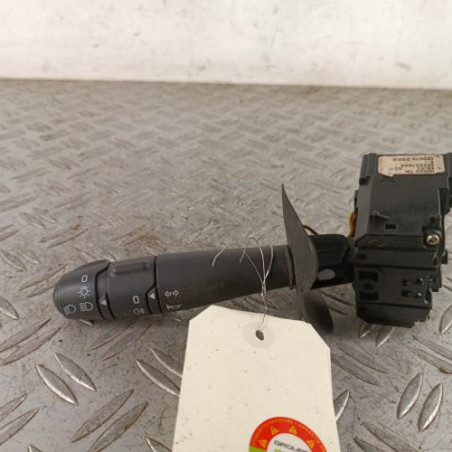 Commodo phare DACIA SANDERO 1 Photo n°1