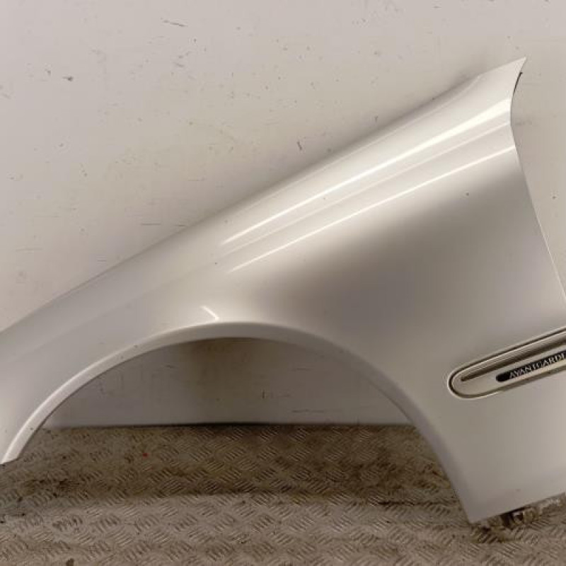 Aile avant gauche MERCEDES CLASSE C 203 Aile avant gauche MERCEDES CLASSE C 203