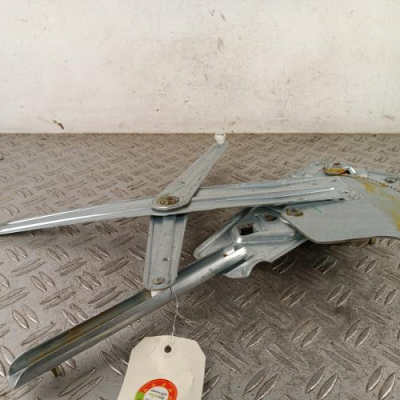 Leve vitre electrique avant droit RENAULT TWINGO 1