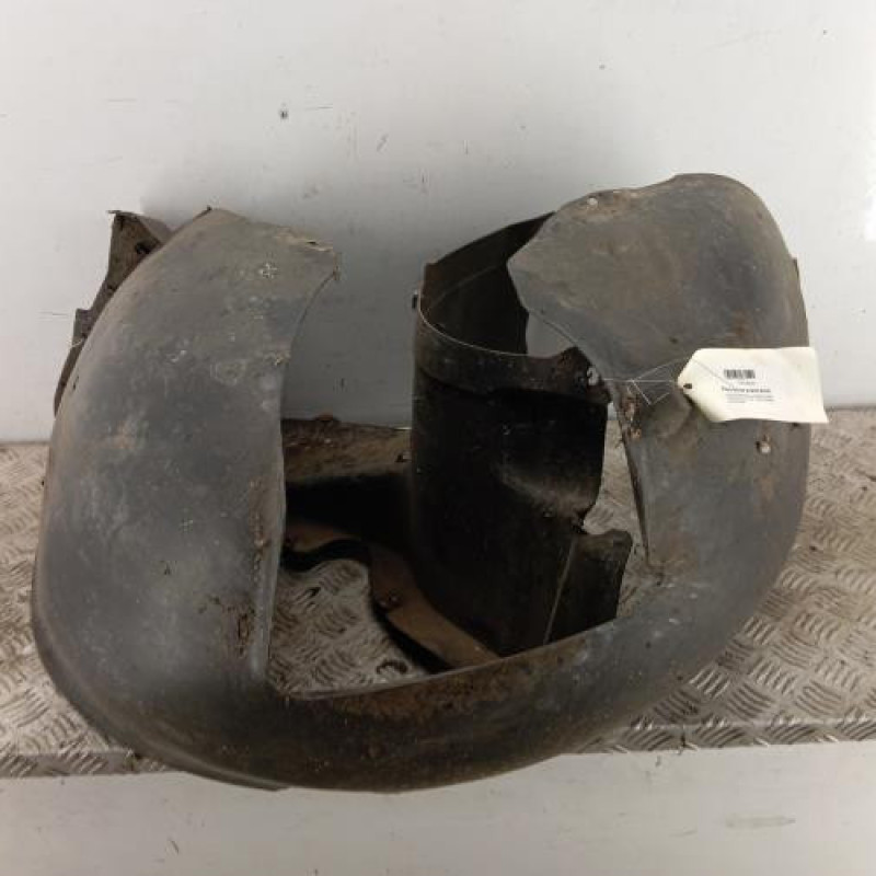 Pare boue avant droit VOLKSWAGEN PASSAT 5