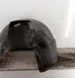 Pare boue avant gauche VOLKSWAGEN PASSAT 5 Photo n°1