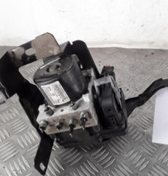 Bloc ABS (freins anti-blocage) OPEL COMBO D Photo n°4