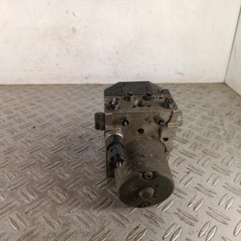 Bloc ABS (freins anti-blocage) AUDI A8 2