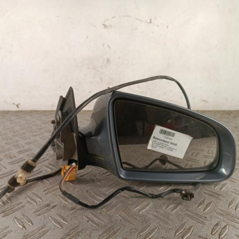 Retroviseur droit AUDI A4 2