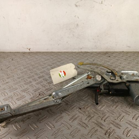 Leve vitre electrique avant droit OPEL CORSA B