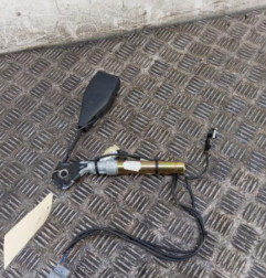 Attache ceinture avant gauche RENAULT CLIO 2 Photo n°1