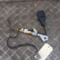 Attache ceinture avant gauche RENAULT CLIO 2