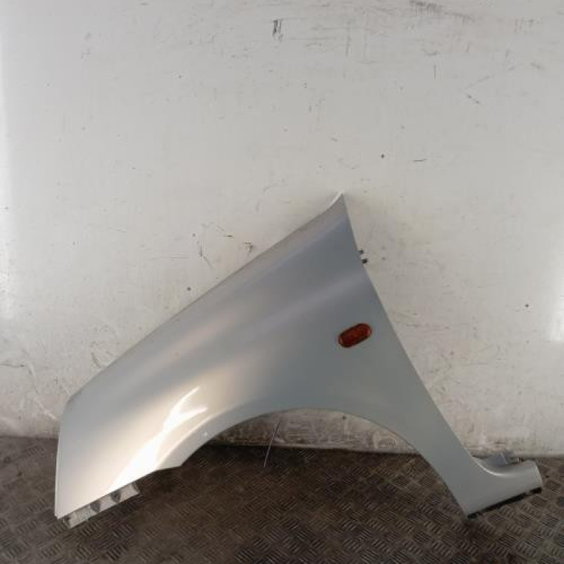 Aile avant gauche RENAULT CLIO 2 Aile avant gauche RENAULT CLIO 2