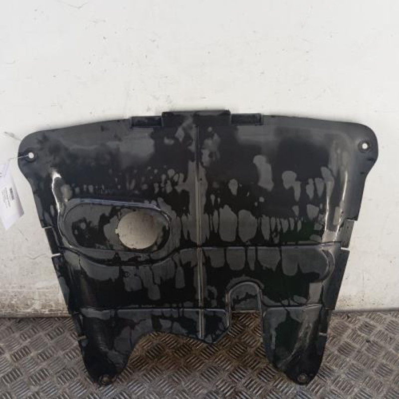 Cache sous moteur RENAULT CLIO 2