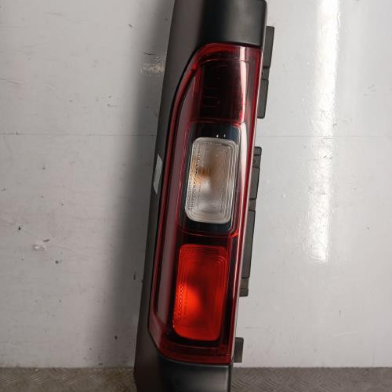 Feu arriere principal gauche (feux) OPEL VIVARO 2