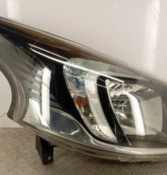 Optique avant principal droit (feux)(phare) OPEL VIVARO 2 Photo n°1