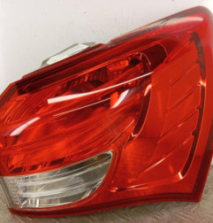 Feu arriere principal droit (feux) HYUNDAI IX 20 Photo n°1