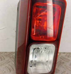 Feu de pare choc arriere droit RENAULT TRAFIC 3 COURT Photo n°1