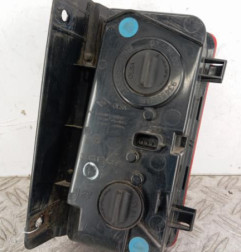 Feu de pare choc arriere gauche RENAULT TRAFIC 3 COURT