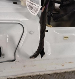 Malle/Hayon arriere RENAULT CLIO 4 Photo n°4