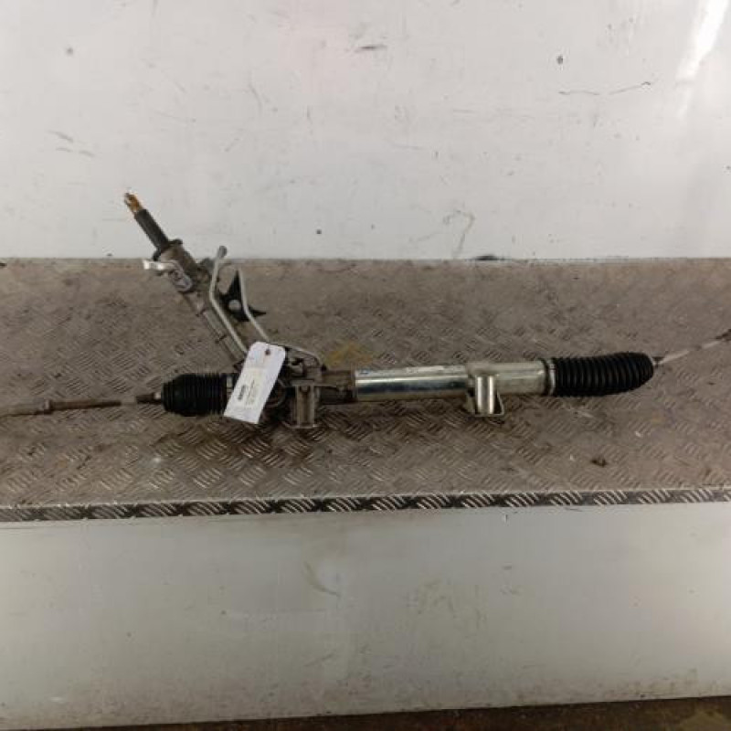 Cremaillere assistee NISSAN NV300 Cremaillere assistee NISSAN NV300