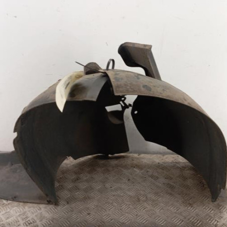 Pare boue avant gauche PEUGEOT 406 Photo n°1