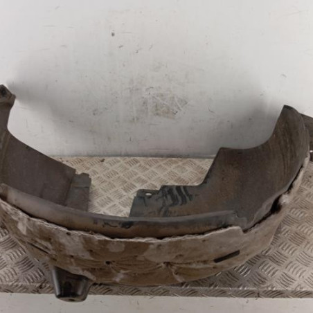 Pare boue arriere droit PEUGEOT 2008 1