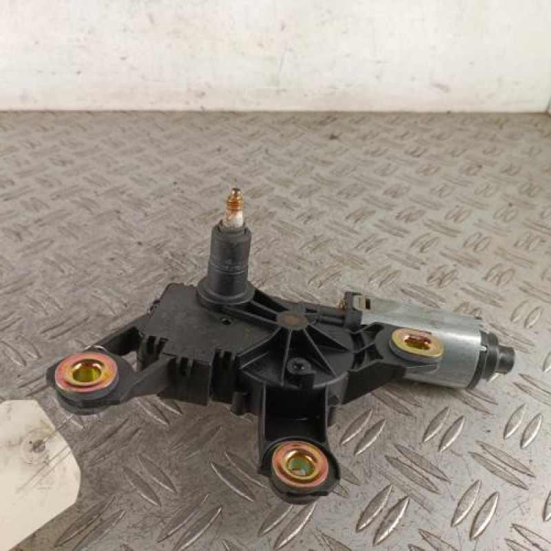 Moteur essuie glace arriere AUDI A4 2