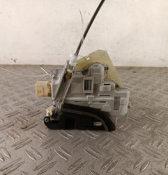 Serrure avant droit AUDI A4 2