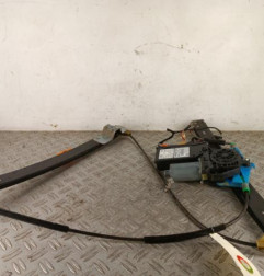 Leve vitre electrique avant droit AUDI A4 2 Photo n°1