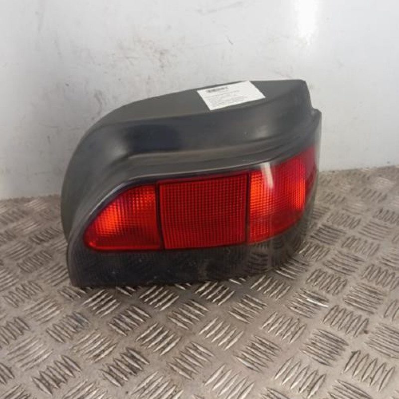Feu arriere principal droit (feux) RENAULT CLIO 1