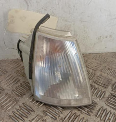 Optique avant secondaire droit (feux)(clignotant) RENAULT CLIO 1 Photo n°1