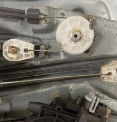 Leve vitre electrique arriere droit PEUGEOT 307