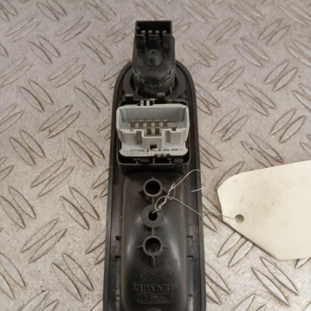 Interrupteur de leve vitre avant gauche RENAULT CLIO 3