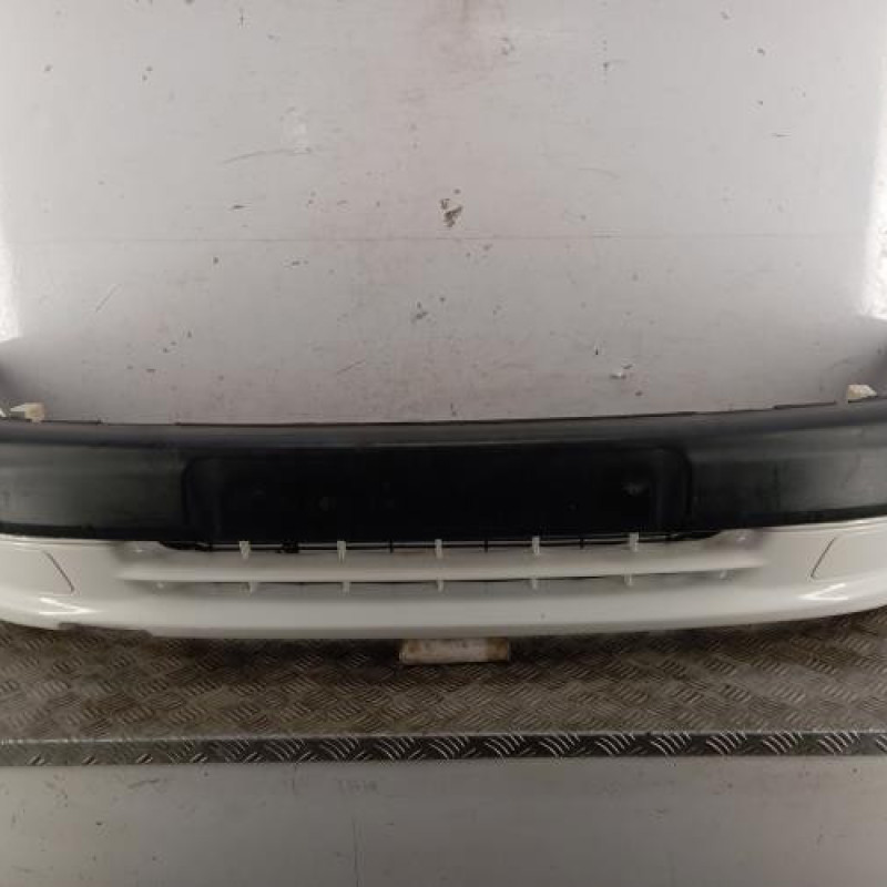 Pare choc avant CITROEN SAXO