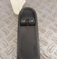 Interrupteur de leve vitre avant gauche DACIA DUSTER 1 Photo n°1