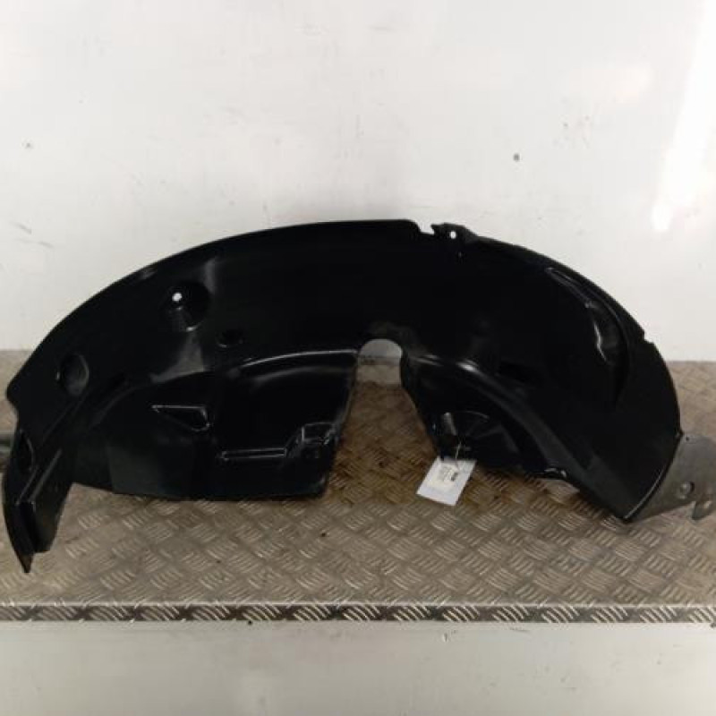 Pare boue arriere gauche RENAULT CLIO 4