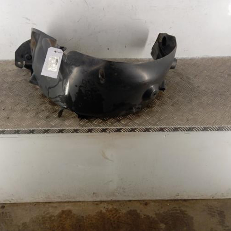 Pare boue arriere gauche RENAULT CLIO 4