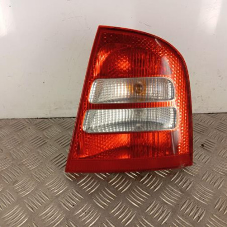 Feu arriere principal droit (feux) SKODA OCTAVIA 1 Photo n°1