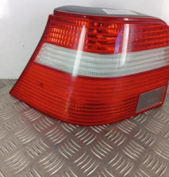 Feu arriere principal droit (feux) VOLKSWAGEN GOLF 4 Photo n°1