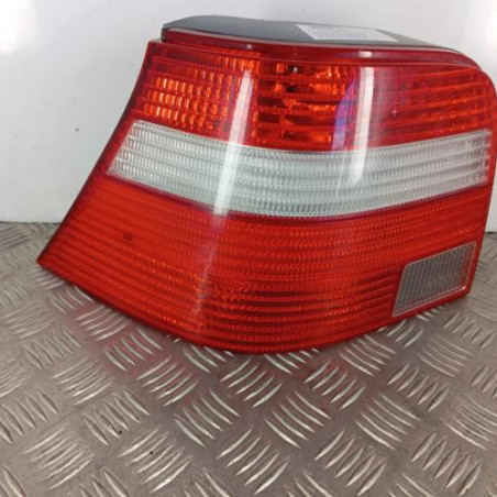 Feu arriere principal droit (feux) VOLKSWAGEN GOLF 4 Photo n°1