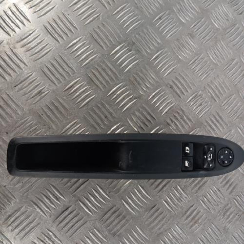 Interrupteur de leve vitre avant gauche DS DS3