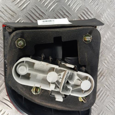 Feu arriere principal droit (feux) VOLVO V 40 1