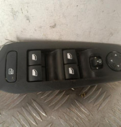 Interrupteur de leve vitre avant gauche PEUGEOT 308 2 SW Photo n°1