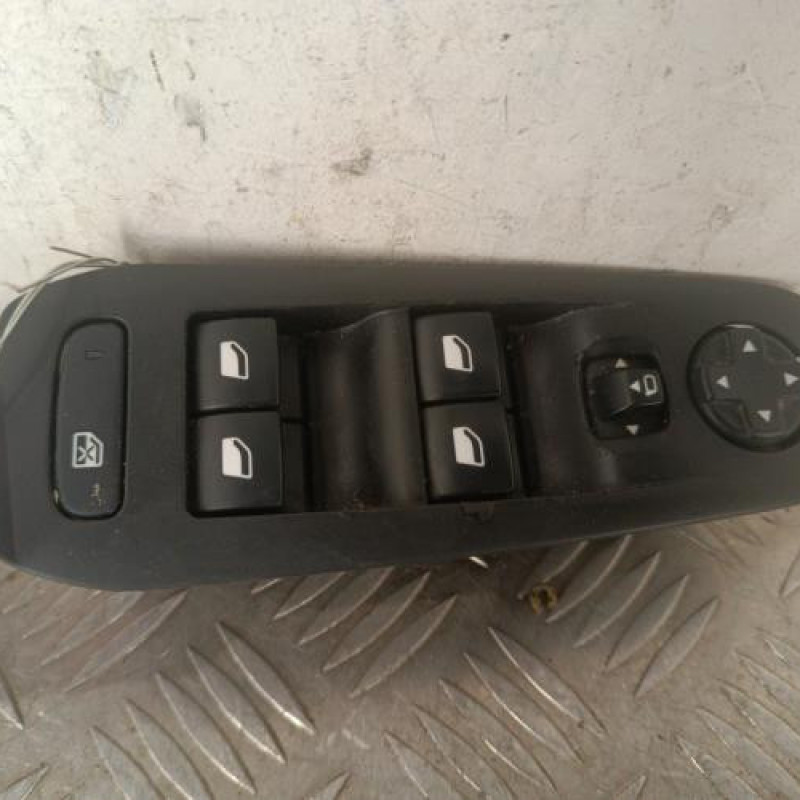 Interrupteur de leve vitre avant gauche PEUGEOT 308 2 SW