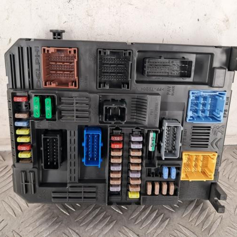 Porte fusible PEUGEOT 308 2 SW