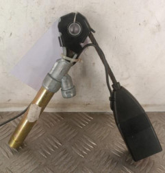 Attache ceinture avant gauche RENAULT CLIO 2