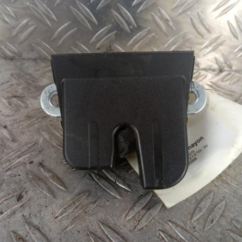 Serrure de hayon SEAT LEON 2